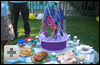 Mesa de cumplea�os en jard�n